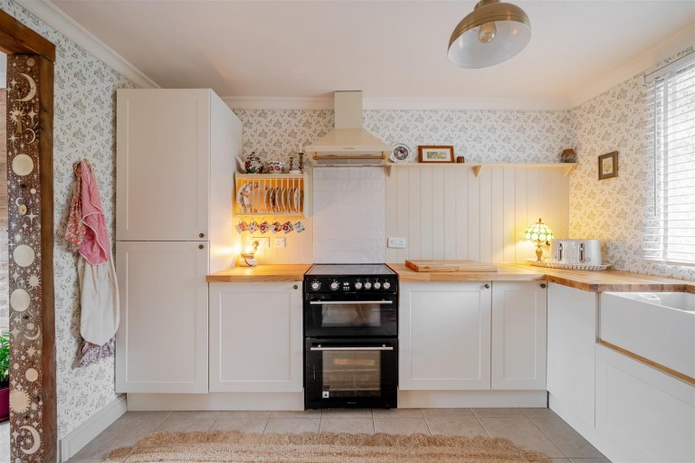 Images for Laburnum Cottage, Wellington