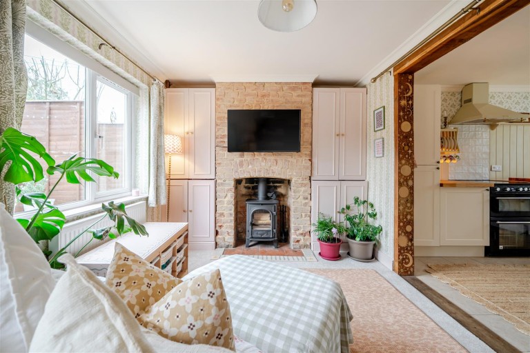 Images for Laburnum Cottage, Wellington