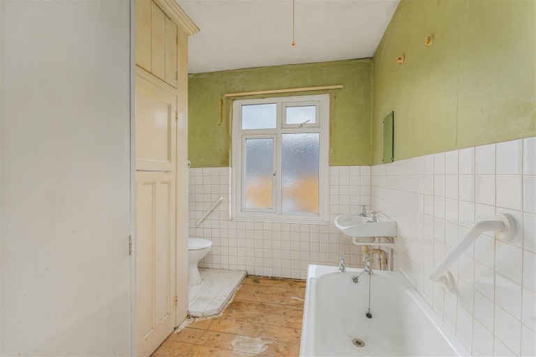 Images for Belgrave Crescent, Banbury