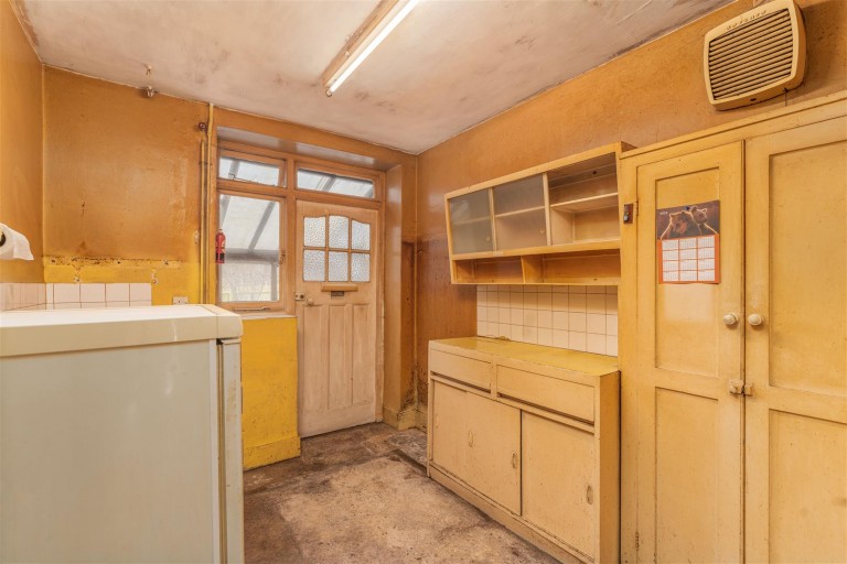 Images for Belgrave Crescent, Banbury