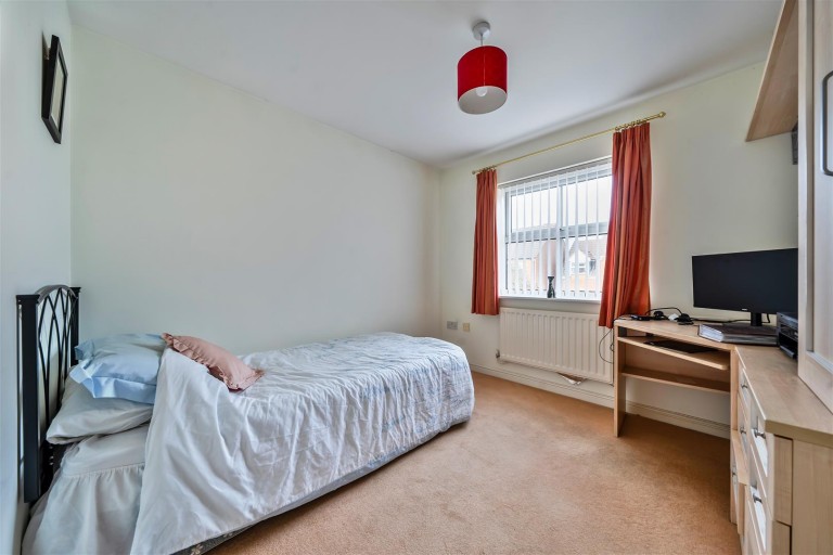 Images for Judith Way, Cawston, Rugby