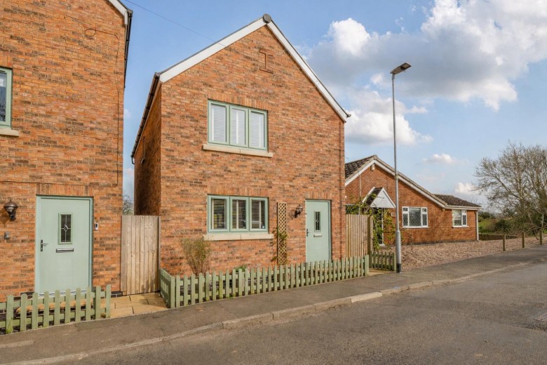 Click the photo for more details of Main Road, Claybrooke Magna, Lutterworth