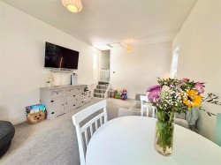 Images for The Broadway, Totland Bay