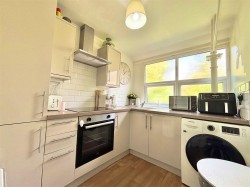 Images for The Broadway, Totland Bay