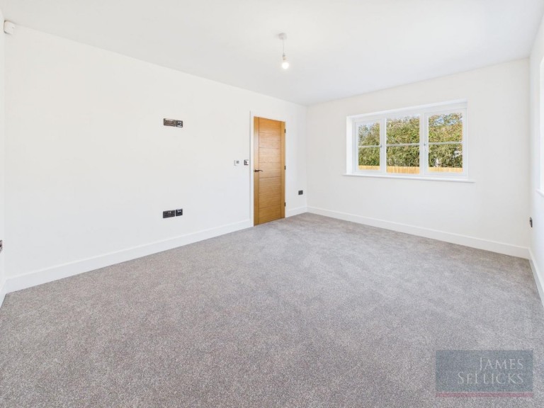 Images for * OPEN VIEWINGS 11/03/26 * The Hawthornes, Congerstone