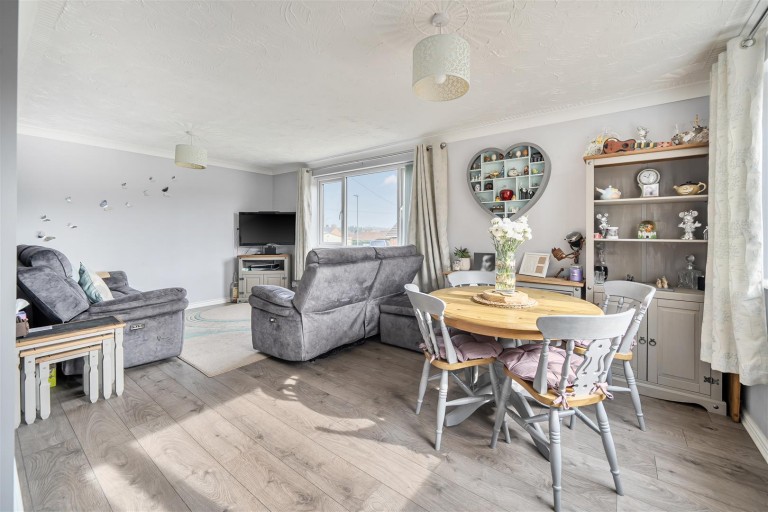 Images for Baden Powell Crescent, Towcester, NN12