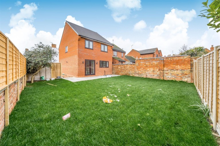 Images for Browns Yard, Towcester, NN12