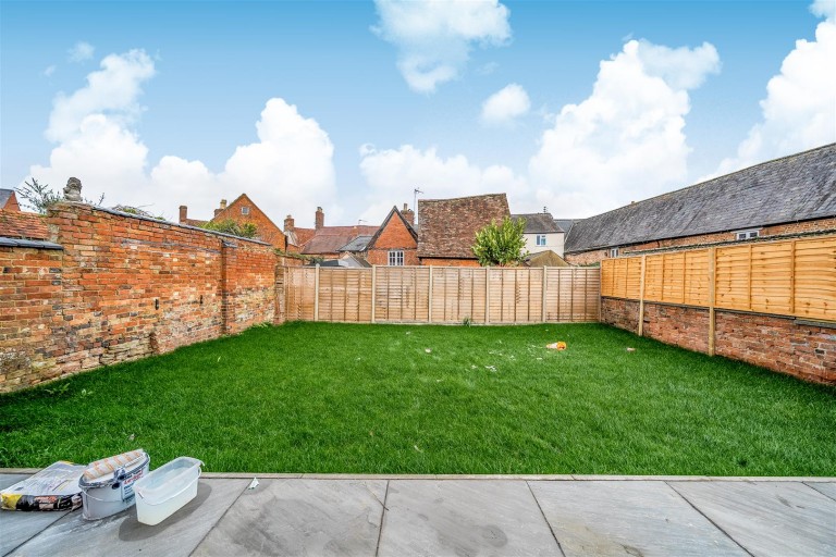 Images for Browns Yard, Towcester, NN12