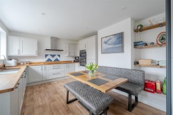 Images for James Close, Blandford Forum