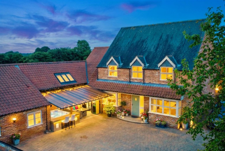 Click the photo for more details of High Street, Brant Broughton, Lincoln