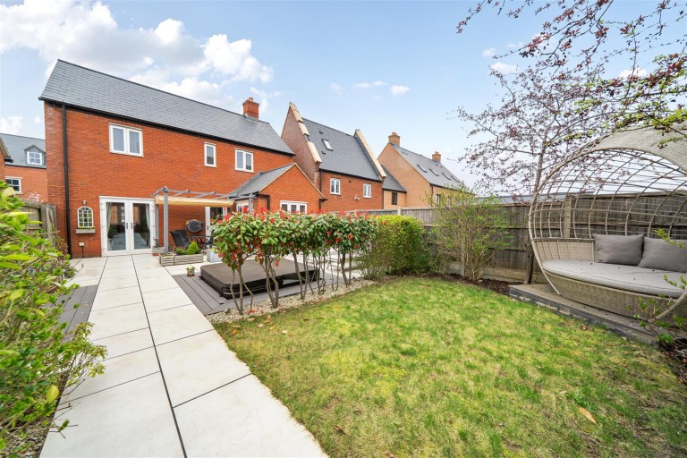 Images for Epsom Avenue, Towcester, NN12