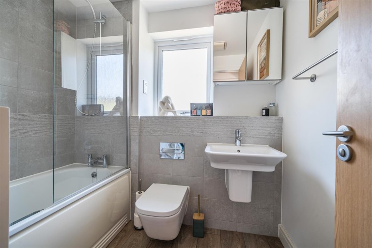 Images for Sparkhays Drive, Totnes