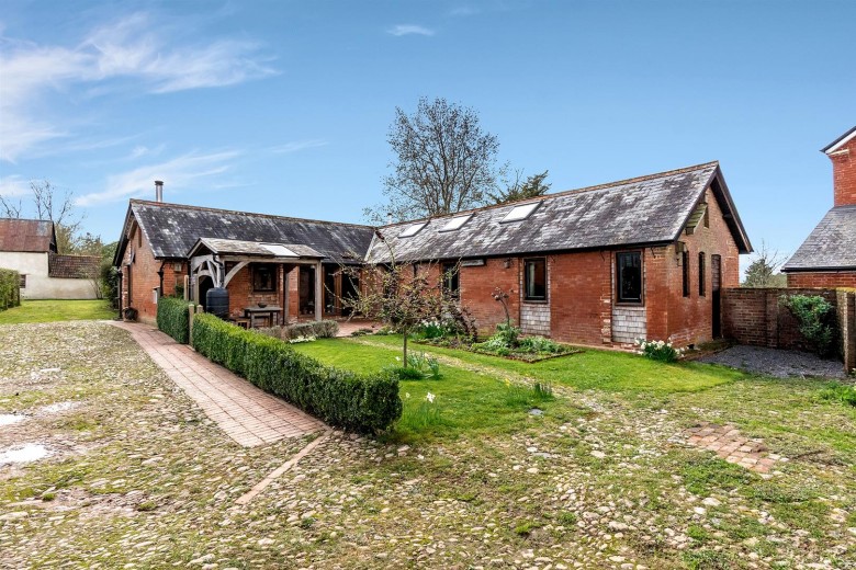 Click the photo for more details of Payhembury, Honiton