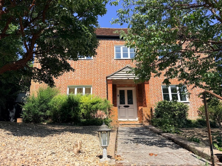 Click the photo for more details of Silver Street, South Petherton, Somerset