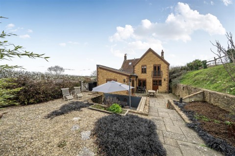 Click the photo for more details of Silver Street, South Petherton, Somerset