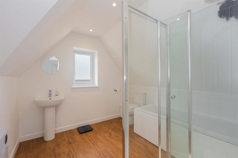 Images for Holly Close, Highmoor Cross, Henley-On-Thames