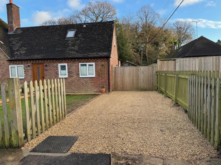 Images for Holly Close, Highmoor Cross, Henley-On-Thames