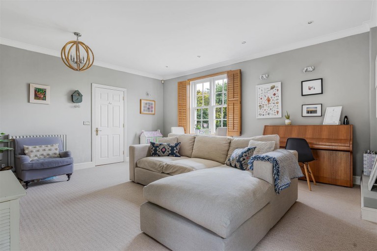 Images for Oakley Court, Wallingford