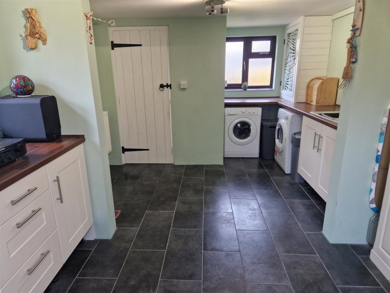 Images for Old Orchard, Forton, Chard