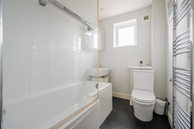 Images for Grove, Wantage, Oxfordshire, OX12