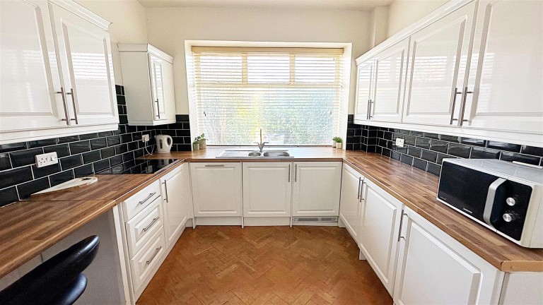 Images for Glencarnock Close, Torquay