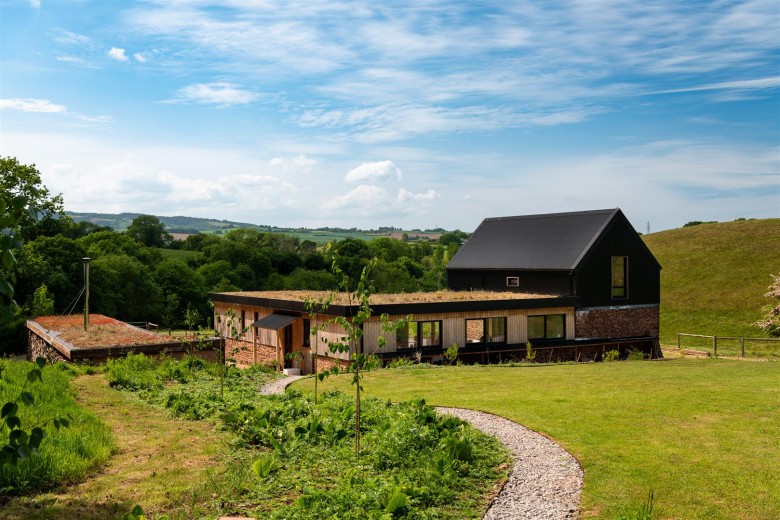 Click the photo for more details of Lydeard St. Lawrence