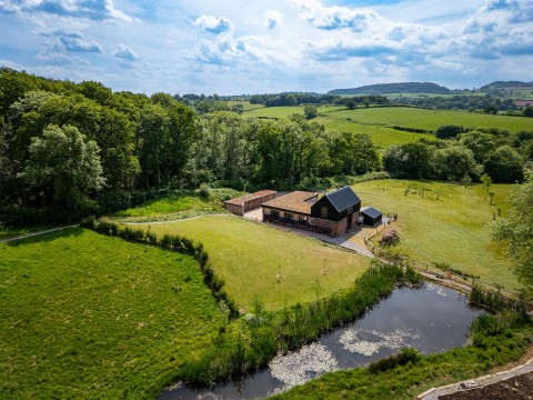 Click the photo for more details of Lydeard St. Lawrence