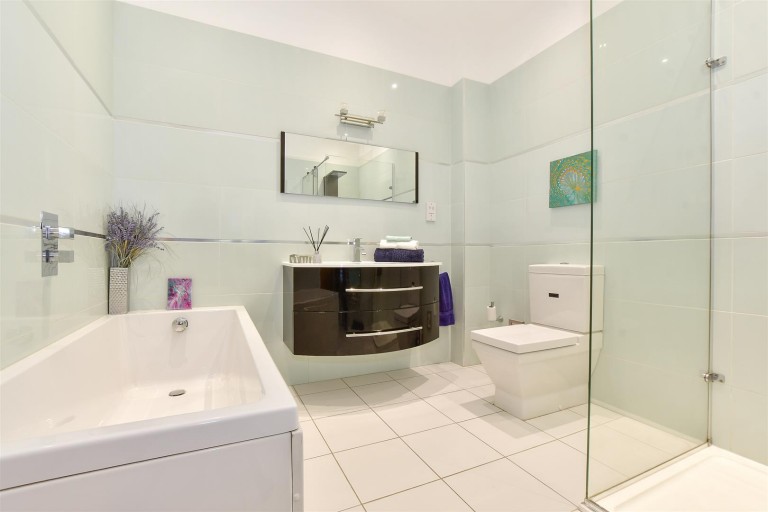 Images for Steephill Court Rd, Ventnor