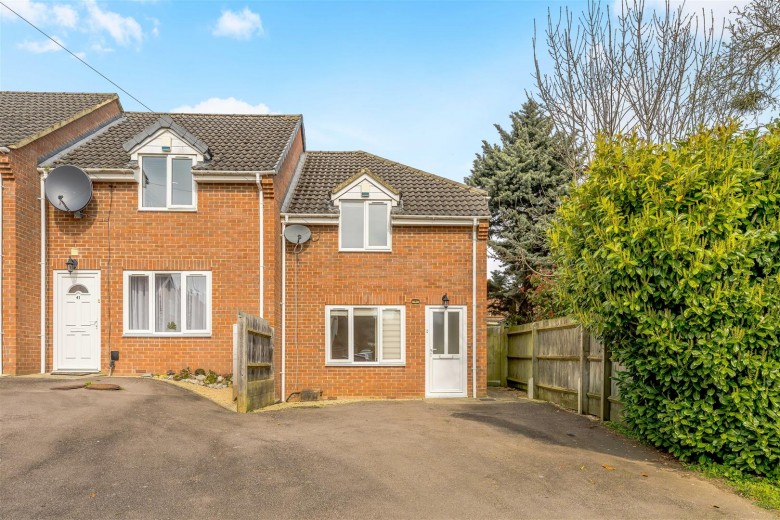 Click the photo for more details of Hastings Road, Banbury