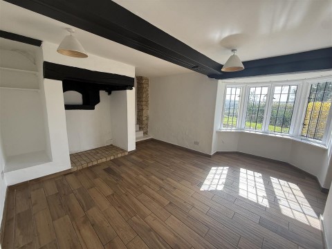 Click the photo for more details of Stepps Cottage, Wayford, Crewkerne