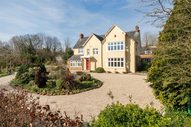 Click the photo for more details of Moolham Lane, Moolham, Ilminster