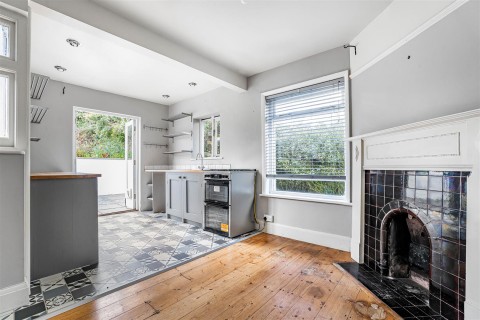 Click the photo for more details of Plymouth Road, Totnes