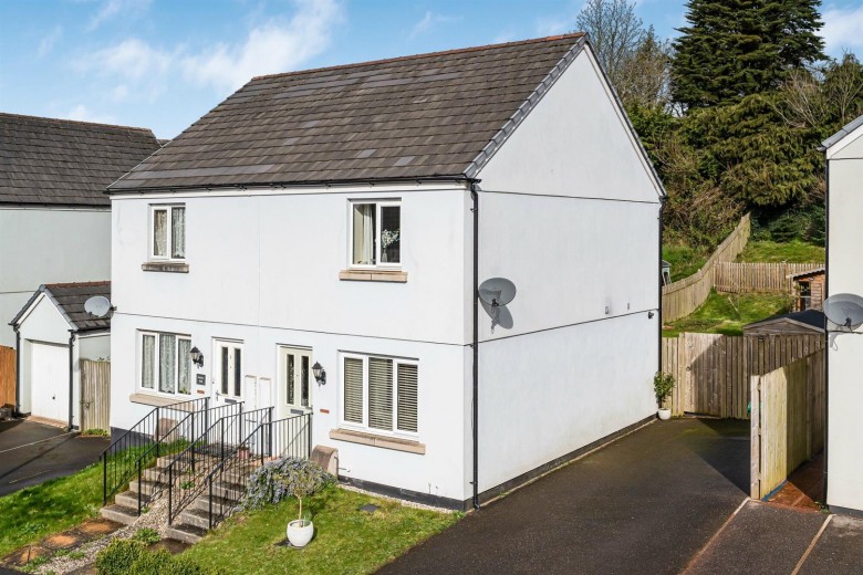 Click the photo for more details of Cornfield Way, North Tawton