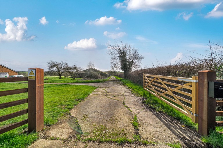 Images for Bradden, Towcester, NN12