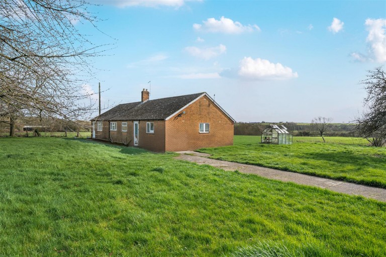 Images for Bradden, Towcester, NN12