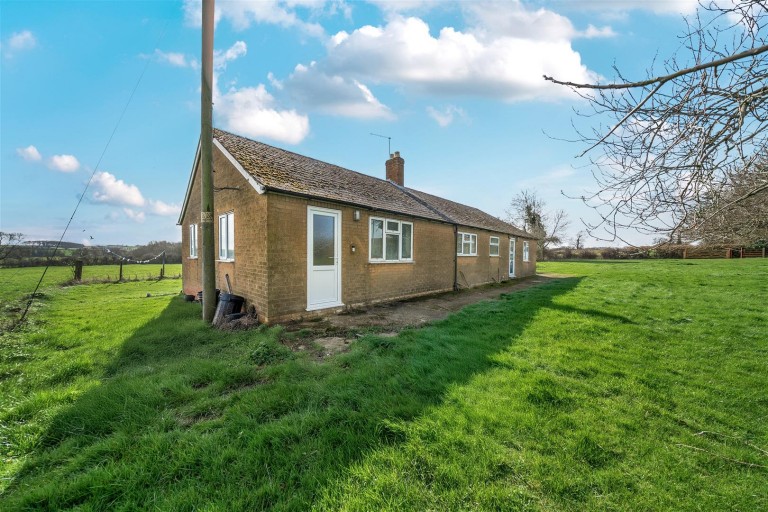 Images for Bradden, Towcester, NN12