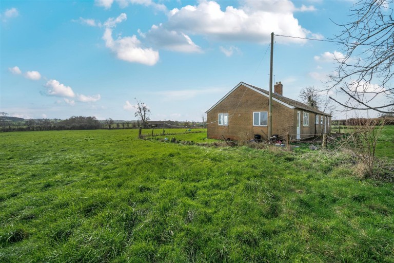 Images for Bradden, Towcester, NN12