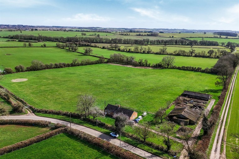 Images for Bradden, Towcester, NN12