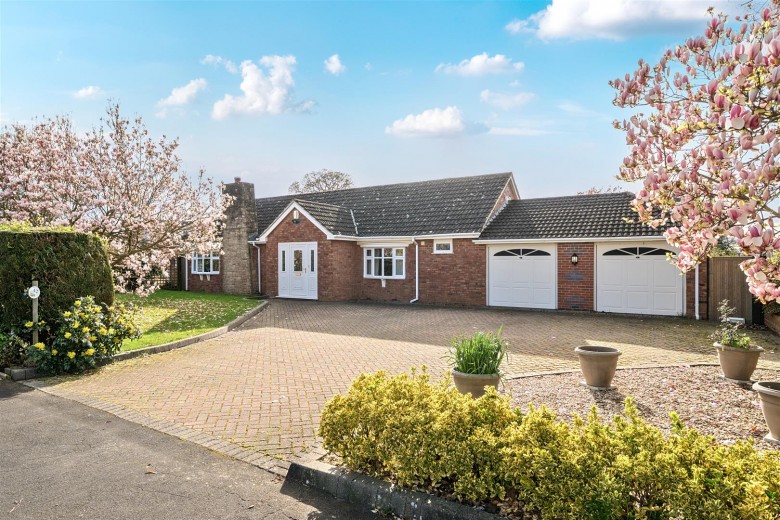 Click the photo for more details of Winslade Park Avenue, Clyst St. Mary, Exeter