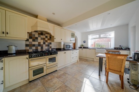 Click the photo for more details of Winslade Park Avenue, Clyst St. Mary, Exeter