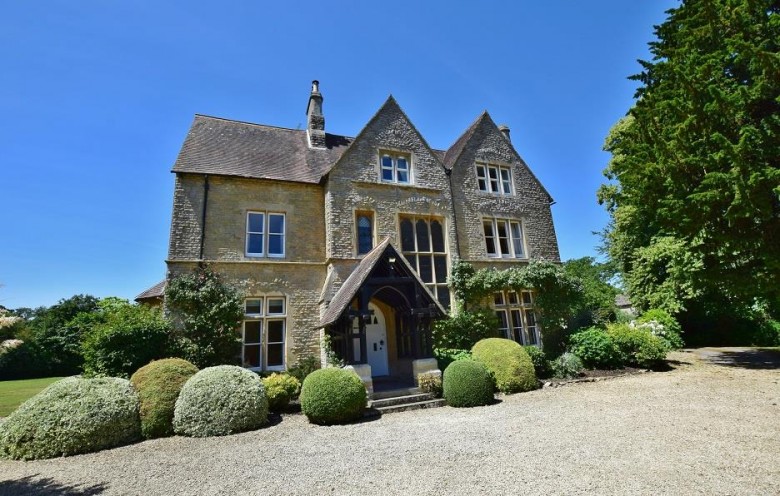 Click the photo for more details of Eastleach, Gloucestershire