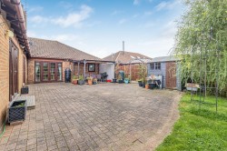 Images for The Highlands, Exning