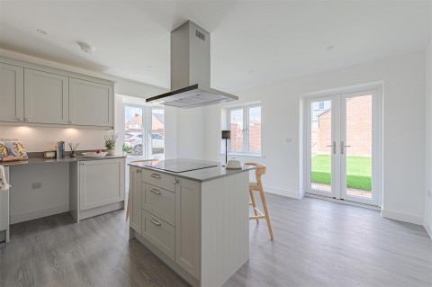 Click the photo for more details of Forest Road, Coalville, LE67