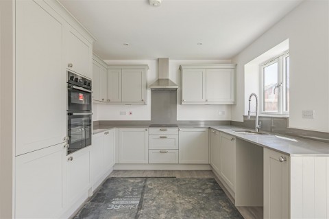 Click the photo for more details of Forest Road, Coalville, LE67