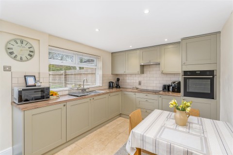 Click the photo for more details of Park End, Bodicote - viewing recommended