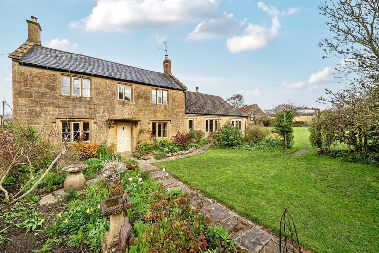 Click the photo for more details of 56 Queen Street, Tintinhull, Yeovil