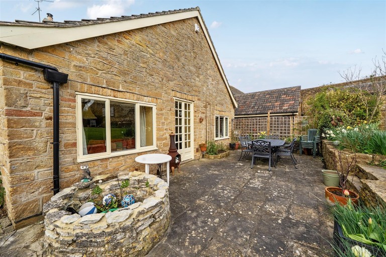 Images for 56 Queen Street, Tintinhull, Yeovil