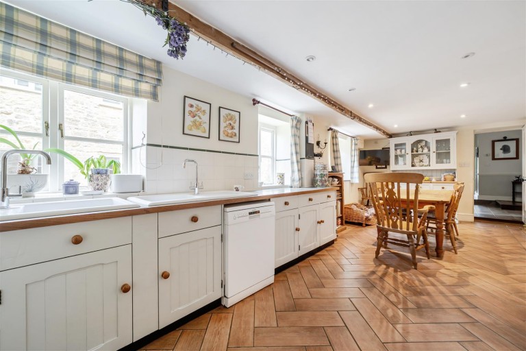 Images for 56 Queen Street, Tintinhull, Yeovil