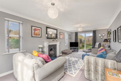 Click the photo for more details of Painters Close, Bloxham