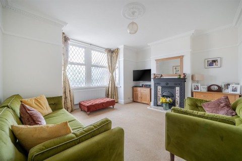 Click the photo for more details of Grove Avenue, Yeovil